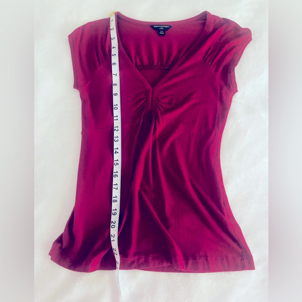 Banana Republic Women’s Garnet Red Ruched Cap Sleeve Blouse, XS